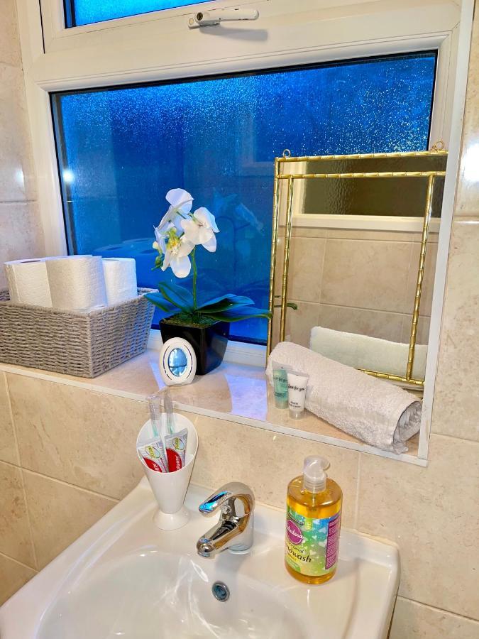 Stylish Cosy Studio Apartment Gravesend Ngoại thất bức ảnh